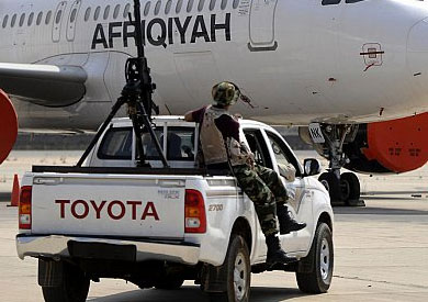 انتشار قوات من الجيش الليبي بمطار طرابلس
